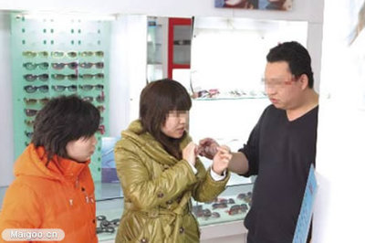 強(qiáng)生美瞳揭秘 眼鏡店?duì)I銷背后的“潛規(guī)則”與銷售策略