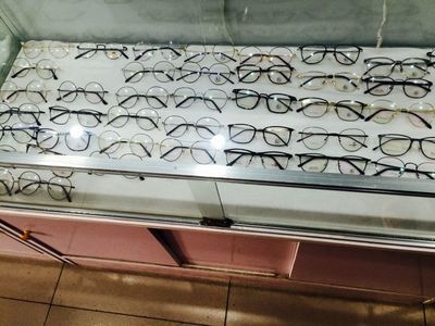 新鄉(xiāng)市配眼鏡指南 尋找價格公道的眼鏡店與選購策略